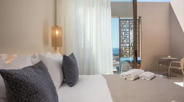 Este Elegant Suites & Villas