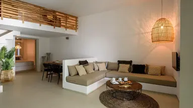 Este Luxury Suites