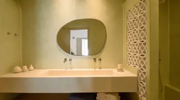 Este Luxury Suites