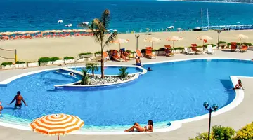 Estella Club