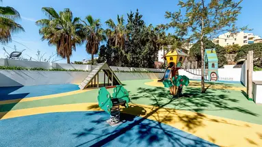 Estival Torrequebrada