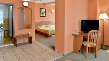 Estreya Palace and Residence