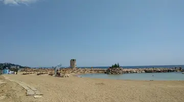 Estreya Palace and Residence