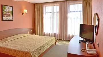 Estreya Palace and Residence