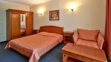 ESTREYA PALACE