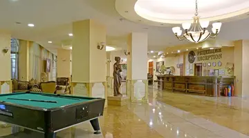 ESTREYA PALACE