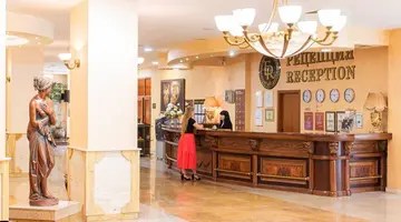 ESTREYA PALACE