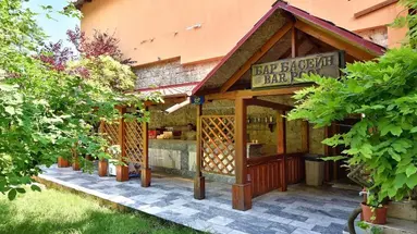 Estreya Palace