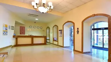 Estreya Palace