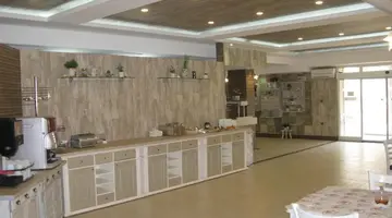 Estreya Palace