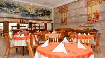 Estreya Palace