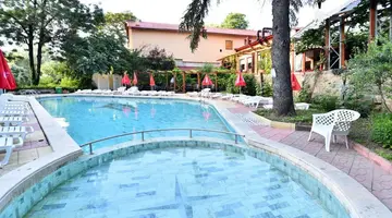 ESTREYA RESIDENCE