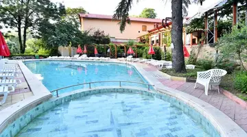 ESTREYA RESIDENCE