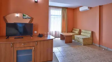 ESTREYA RESIDENCE