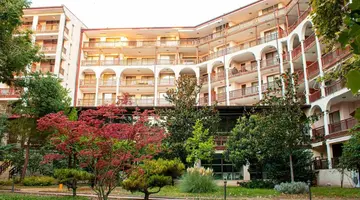 ESTREYA RESIDENCE