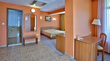 ESTREYA RESIDENCE