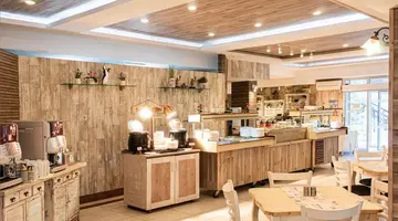 ESTREYA RESIDENCE