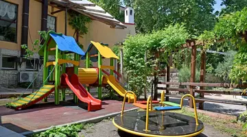 ESTREYA RESIDENCE