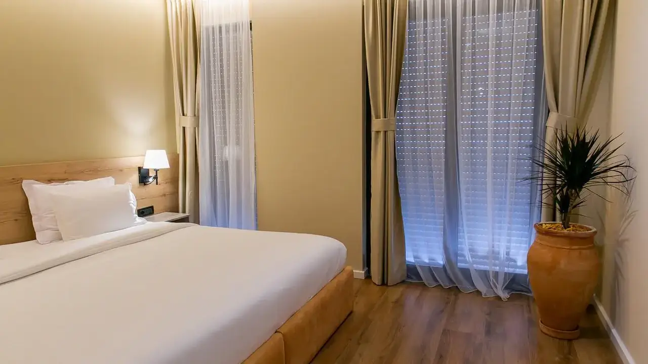 Eter Hotel