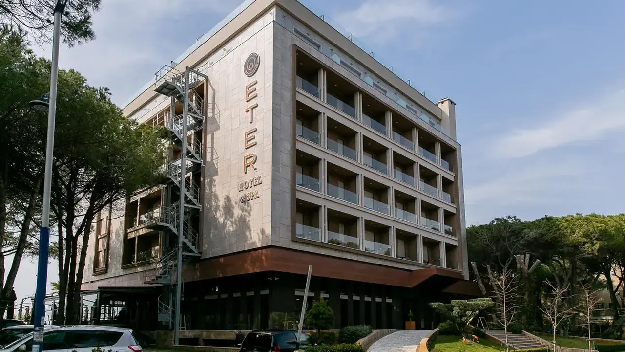Eter Hotel