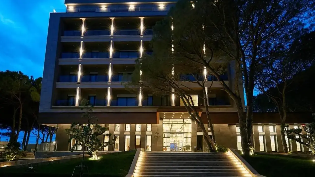 Eter Hotel
