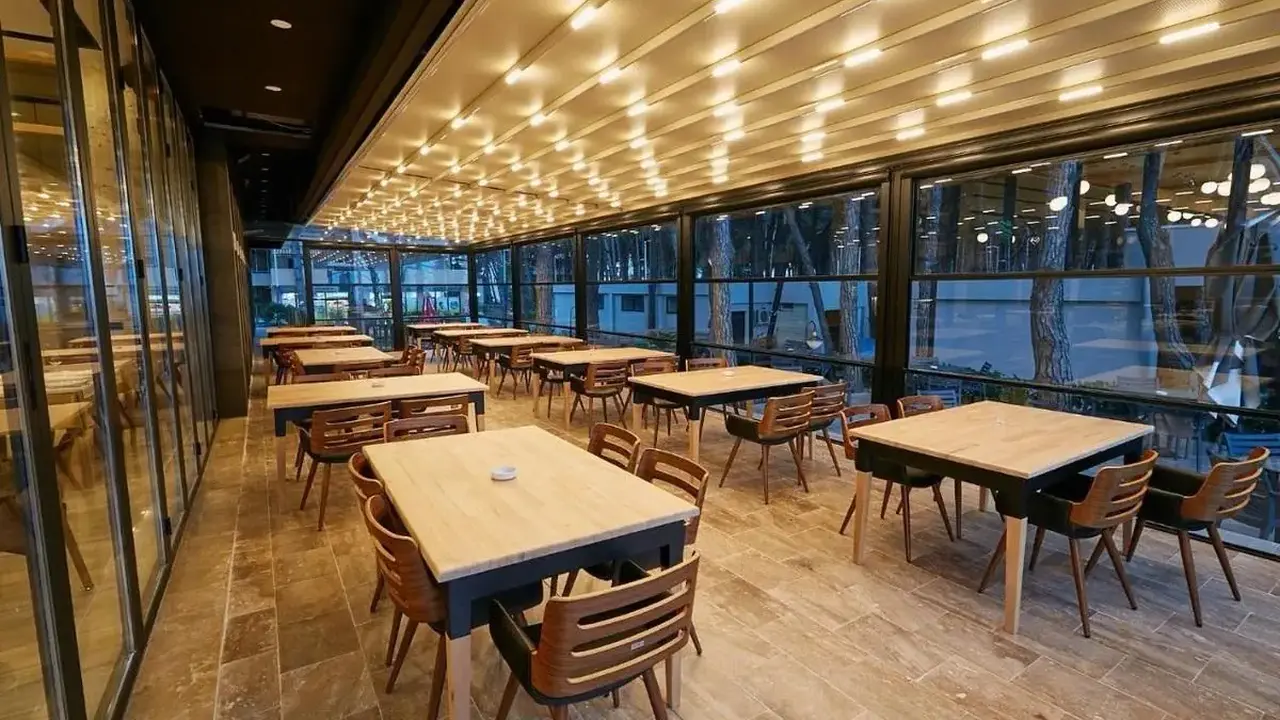 Eter Hotel