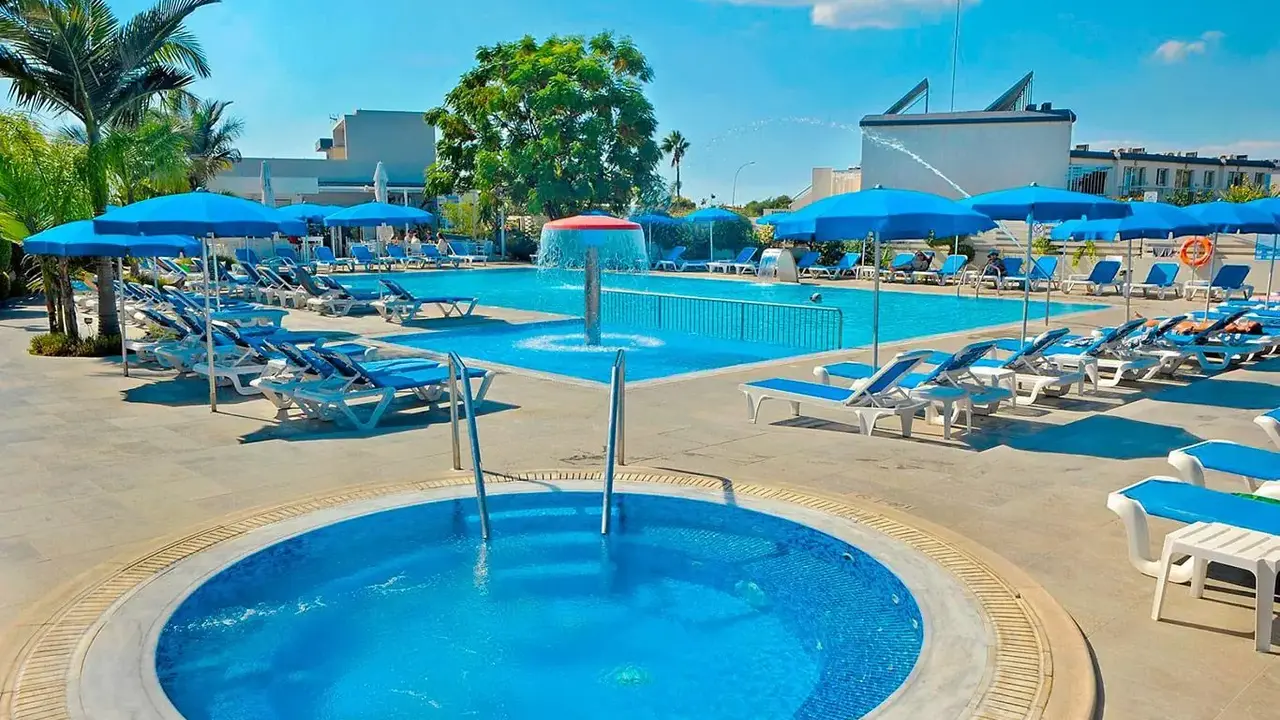 Euronapa Hotel and Apartments