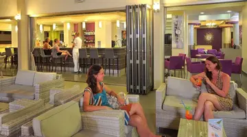 Euronapa Hotel and Apartments