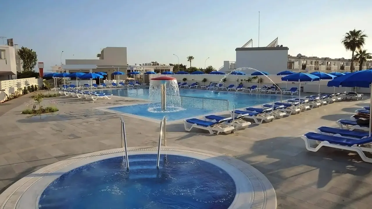 Euronapa Hotel and Apartments
