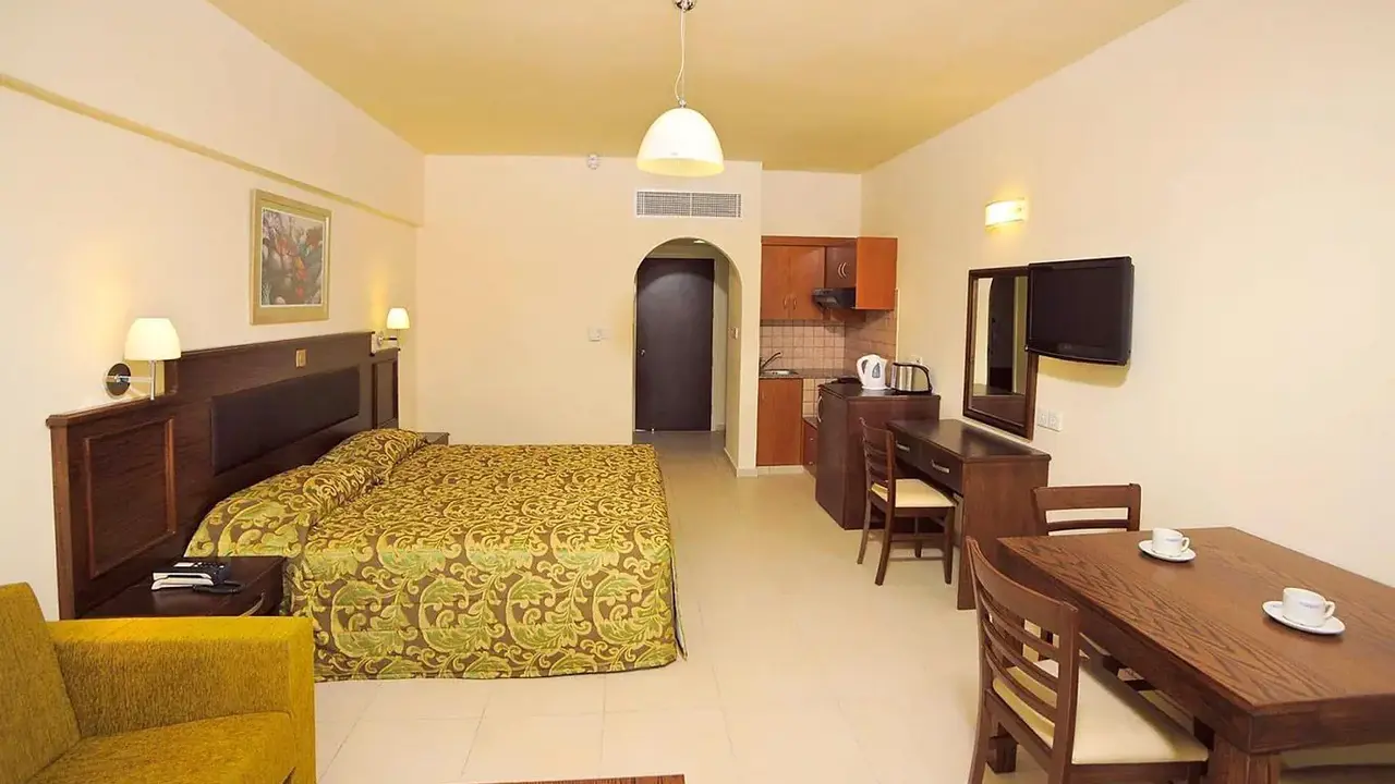 Euronapa Hotel and Apartments