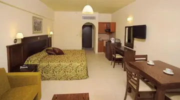 Euronapa Hotel and Apartments