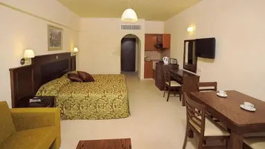 Euronapa Hotel and Apartments