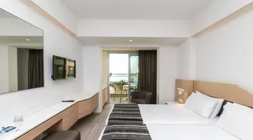 Evalena Beach Hotel