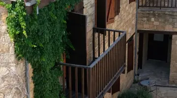 Eveleos Country House