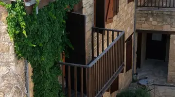 Eveleos Country House
