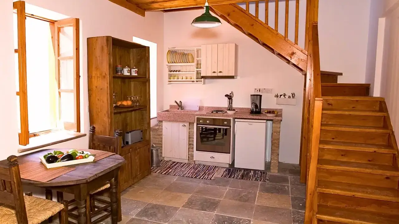 Eveleos Country House