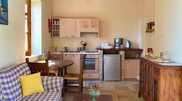 Eveleos Country House