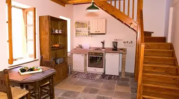 Eveleos Country House