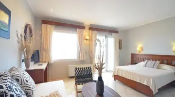 Evilion Sea and Sun Hotel