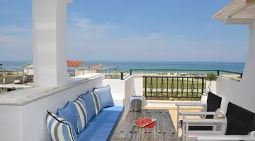 Evilion Sea And Sun
