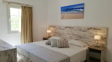 EVINA ROOMS & SUITES