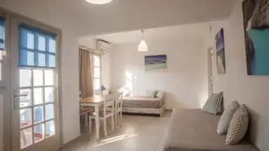 EVINA ROOMS & SUITES