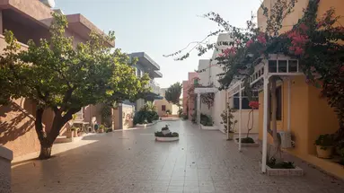 EVINA ROOMS & SUITES