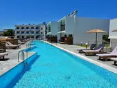 Evita Bay Hotel