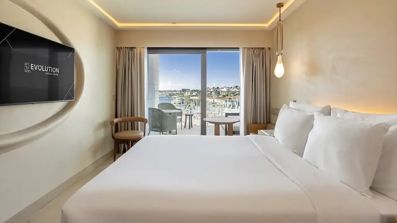 EVOLUTION Cascais-Estoril Hotel
