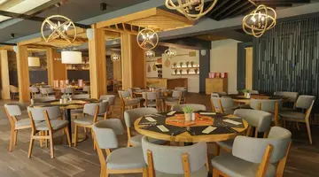 EVRIKA BEACH CLUB HOTEL - DIT