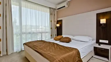 EVRIKA BEACH CLUB HOTEL - DIT