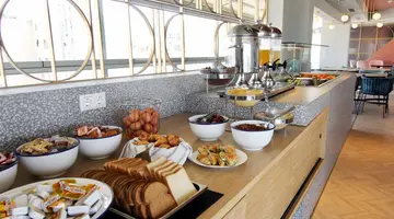 Evripides Hotel