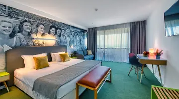 Excelsior Hotel