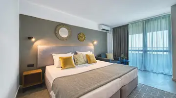 Excelsior Hotel